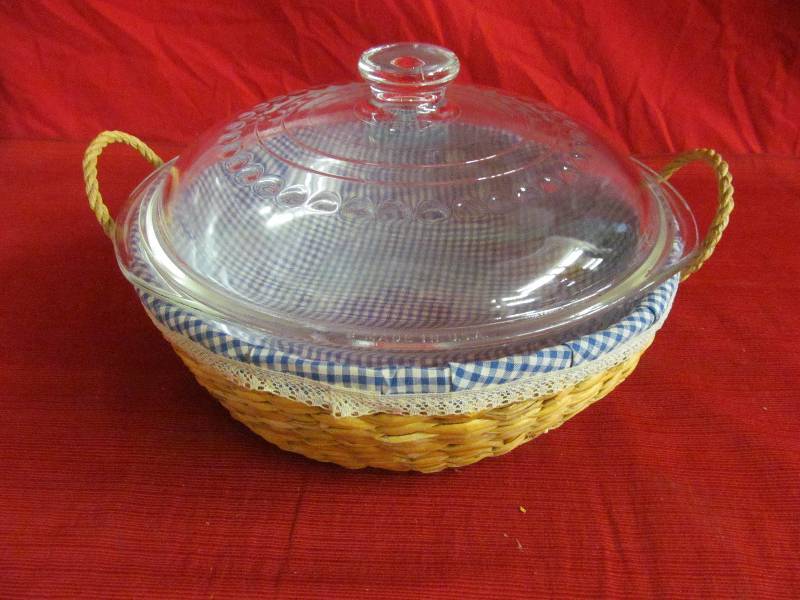 lot 66 image: Pyrex Dish