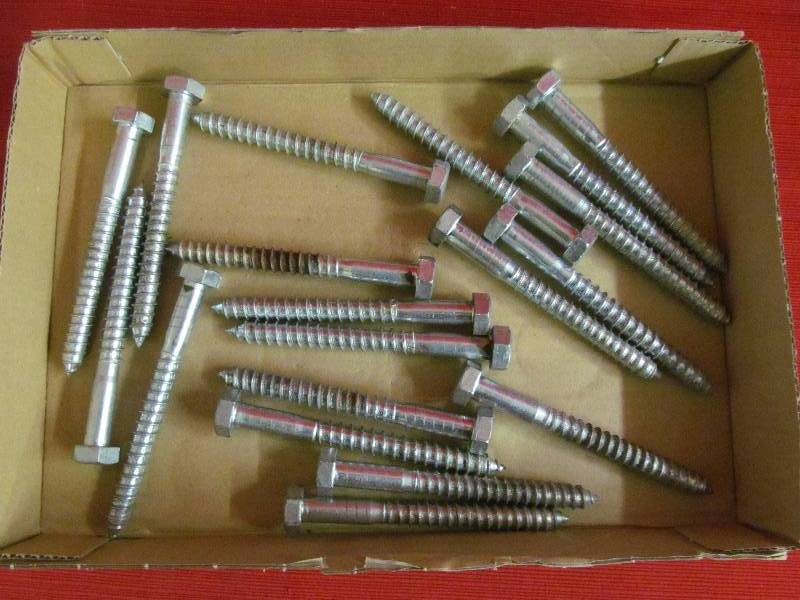 lot 75 image: Bolts