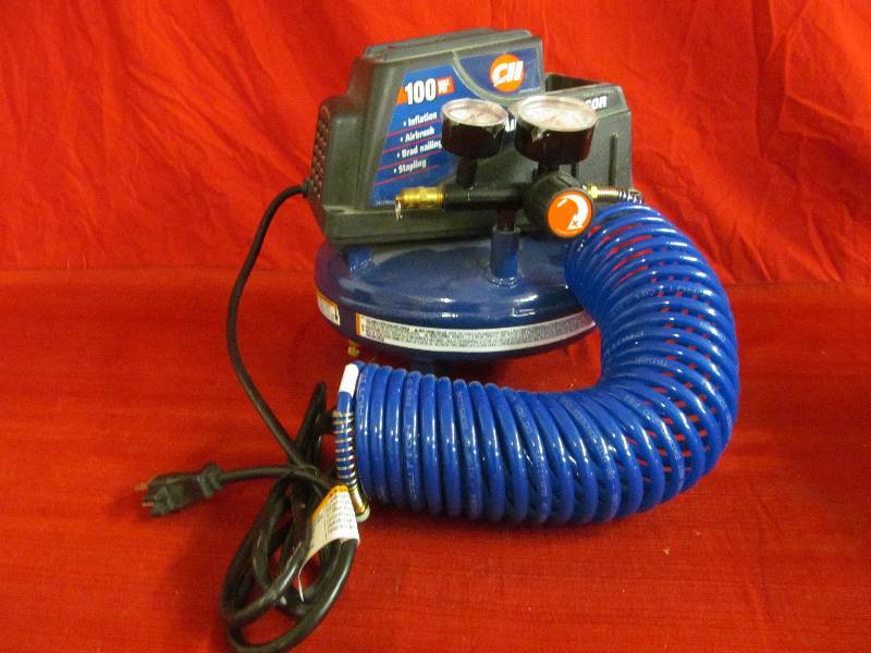 lot 77 image: Air Compressor