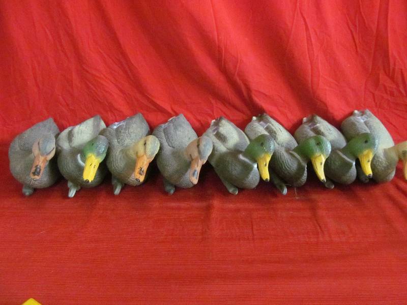 lot 78 image: Decoys