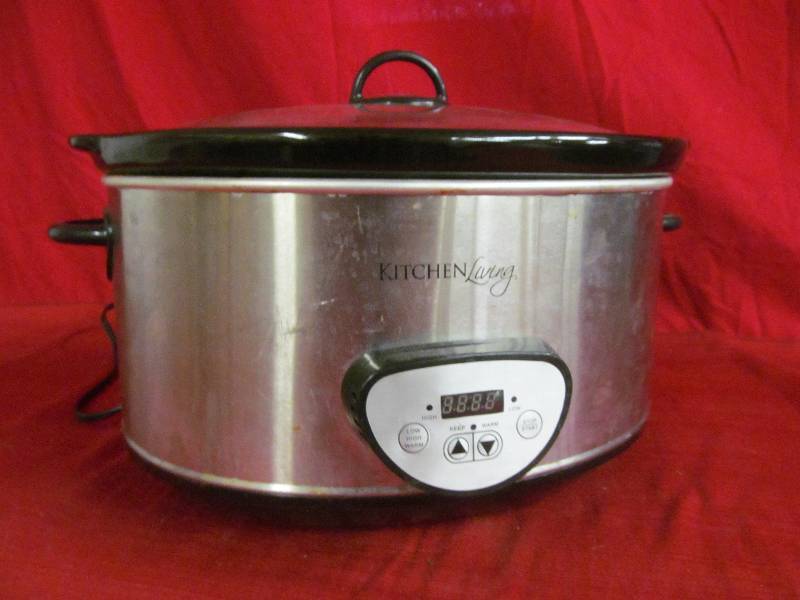 lot 88 image: Kitchen living slow cooker