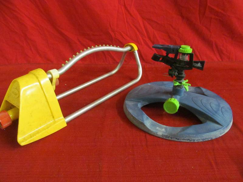 lot 117 image: garden sprinklers