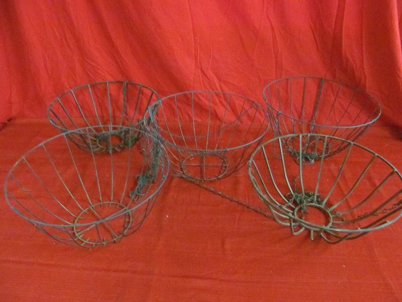 lot 131 image: flower pots