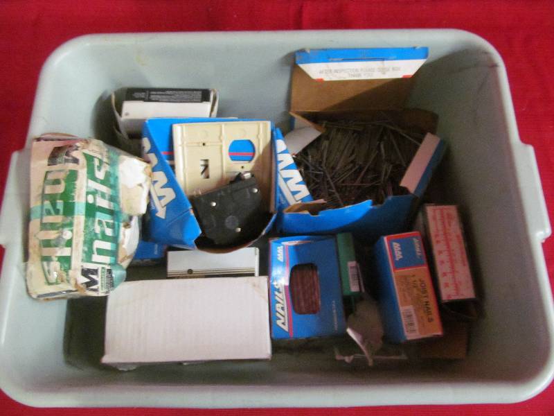 lot 135 image: hardware