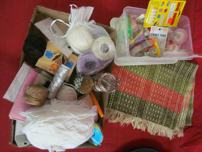 lot 151 image: craft items
