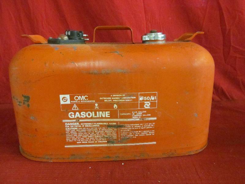lot 181 image: marine gas  can