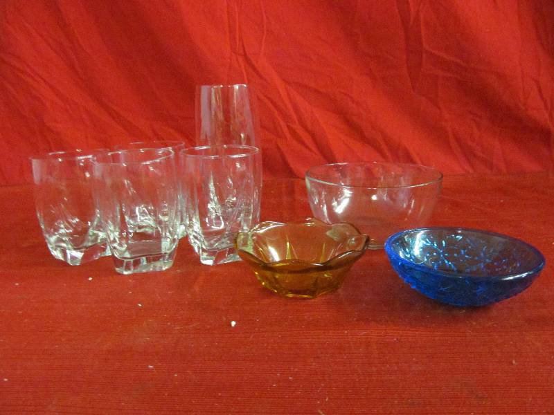 lot 188 image: glassware