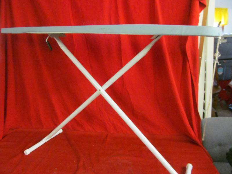 lot 207 image: ironing board