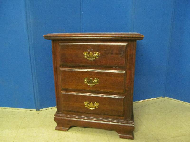 lot 215 image: nightstand