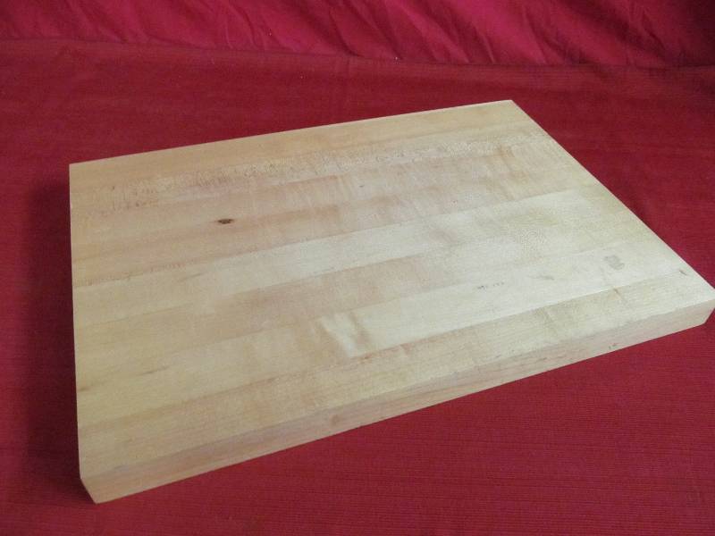 lot 220 image: cutting board