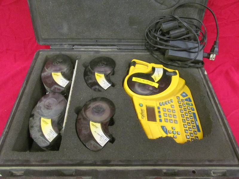 ID Xpert label cartridges and keyboard