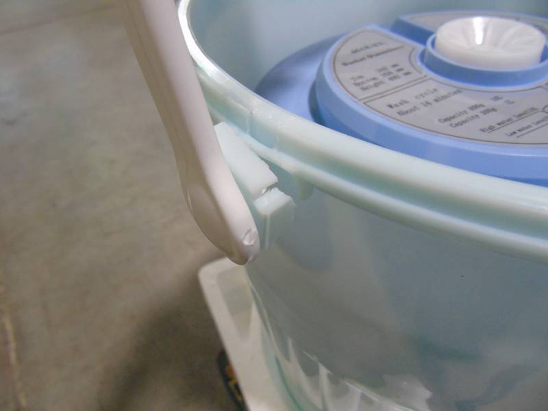 lot 3 image: Wonder Washer
