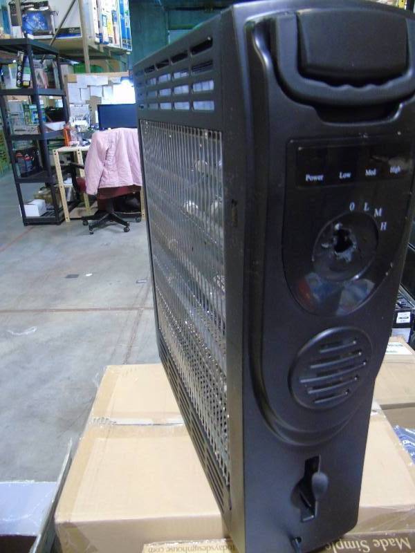 lot 13 image: Optimus Quartz and Convection Radiant Heater