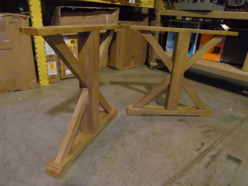 lot 46 image: table leg set