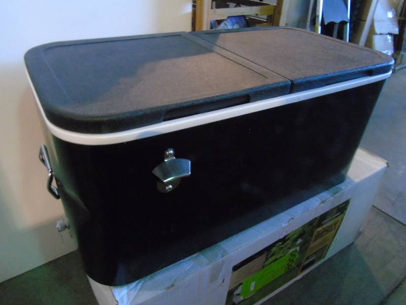 lot 49 image: Rio Rolling Party Cooler
