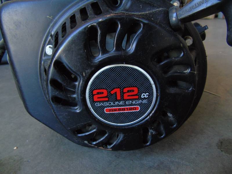 lot 52 image: 212 CC gas engine