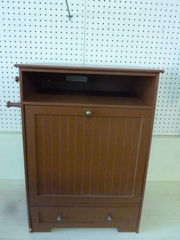 lot 4 image: Pet Feeding Cabinet
