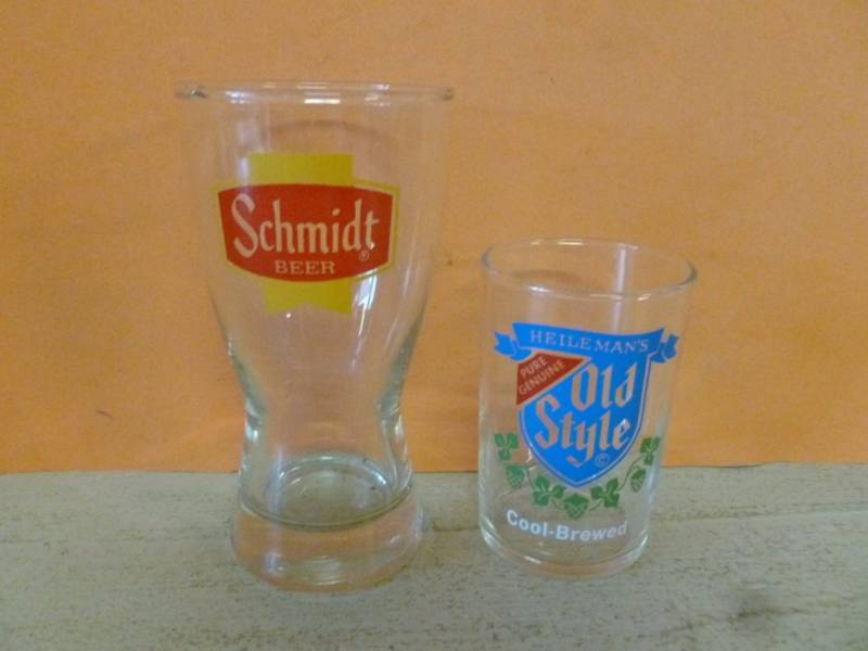 lot 12 image: Beer Glasses