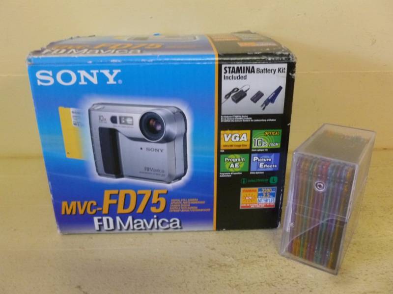 lot 24 image: Sony Digital Still Camera