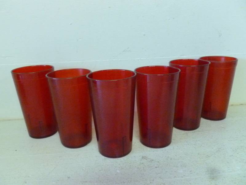 lot 41 image: Vintage Cups