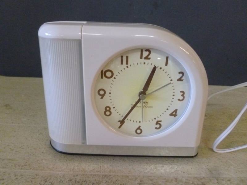 lot 42 image: Big Ben Clock
