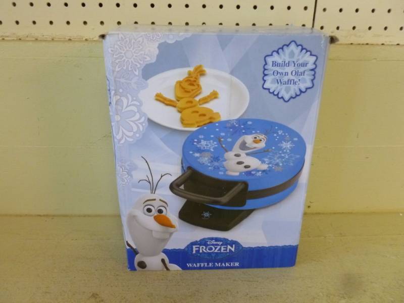 lot 45 image: Disney Waffle Maker
