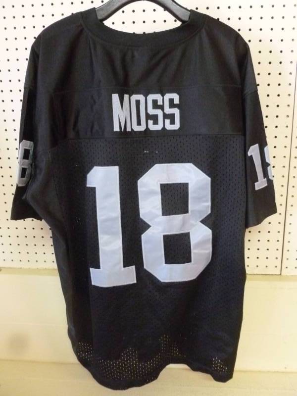 lot 50 image: Football Jersey