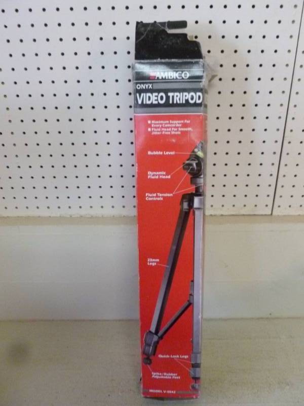 lot 55 image: Tripod