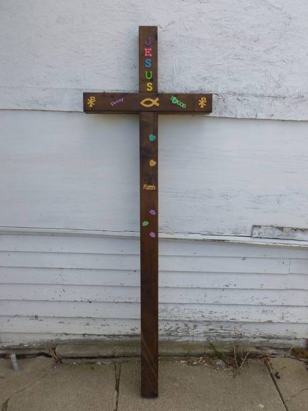 lot 56 image: Large Wooden Cross