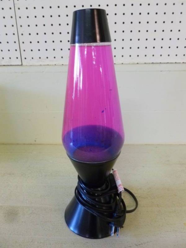 lot 68 image: Lava Lamp