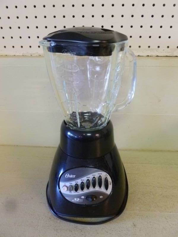 lot 100 image: Blender