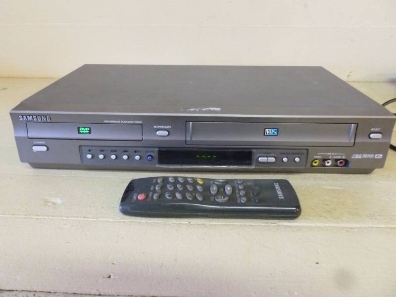 lot 111 image: DVD Player