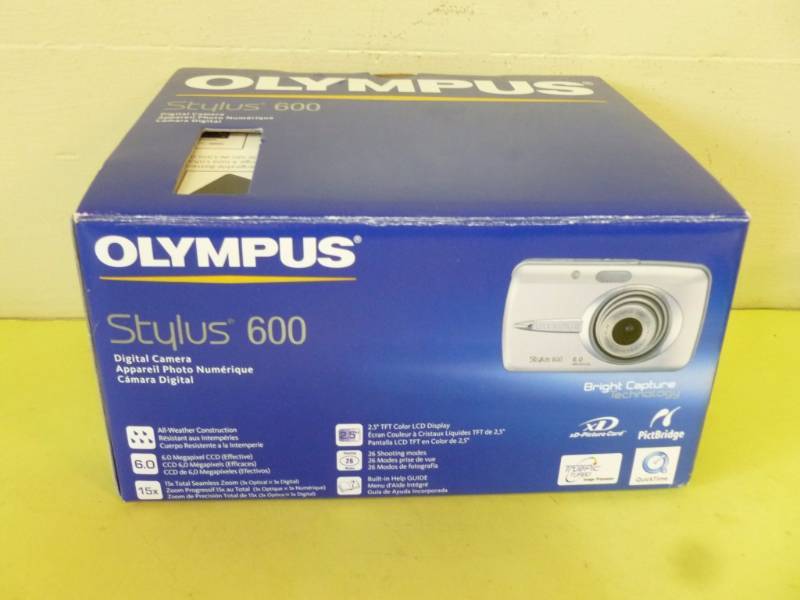lot 126 image: Digital Camera