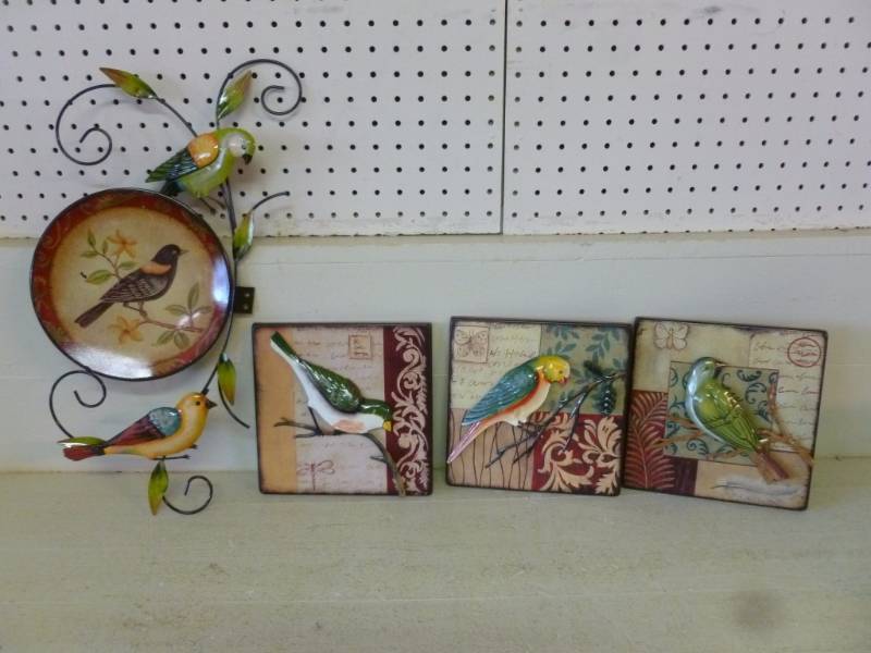 lot 149 image: Decorative