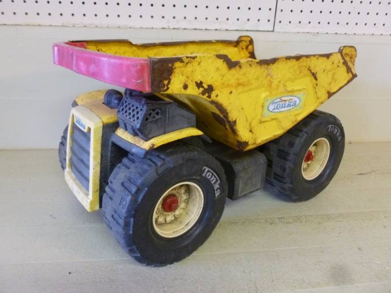 lot 166 image: Tonka Truck