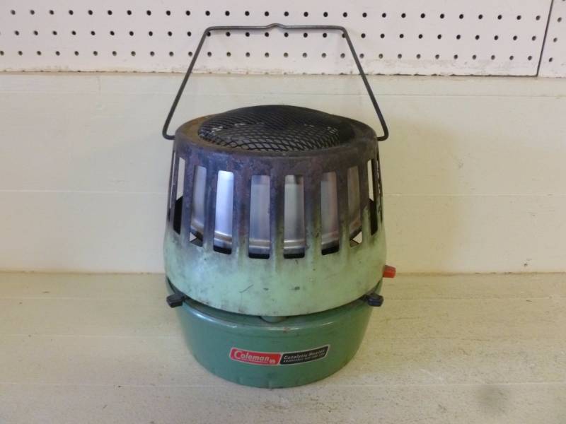 lot 183 image: Vintage Coleman Heater