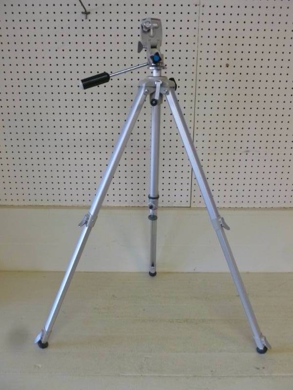 lot 193 image: Camera Tri - Pod