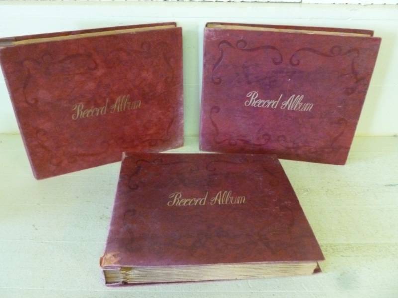 lot 241 image: Vintage 78s Record Albums