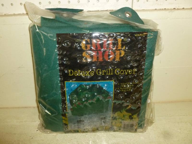 lot 311 image: Grill Cover