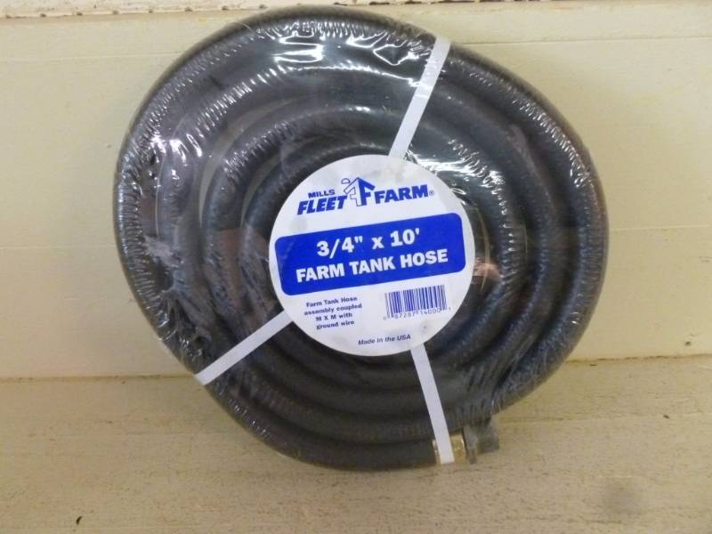 lot 321 image: Farm Tank Hose