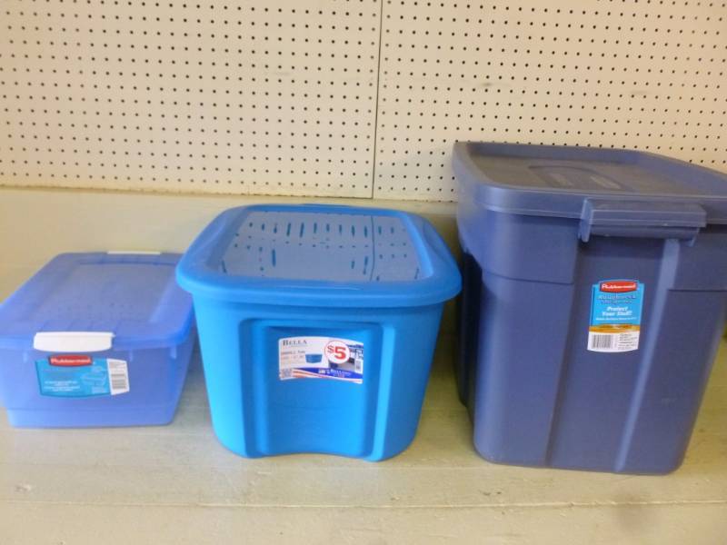 lot 377 image: Storage Totes