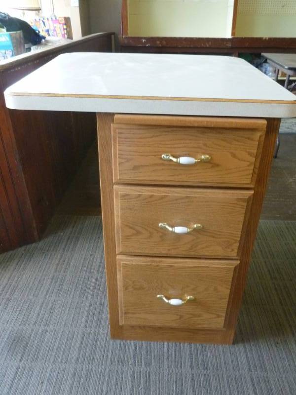 lot 378 image: Kitchen Cabinet