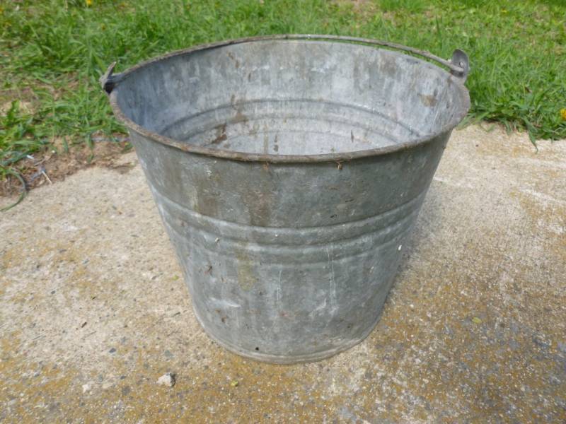 lot 394 image: Vintage Milk Bucket