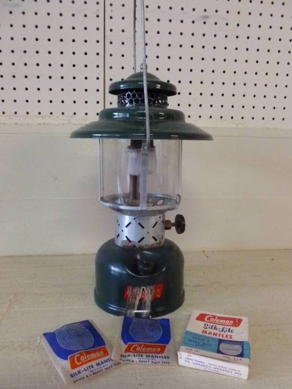 lot 403 image: Vintage Coleman Lantern