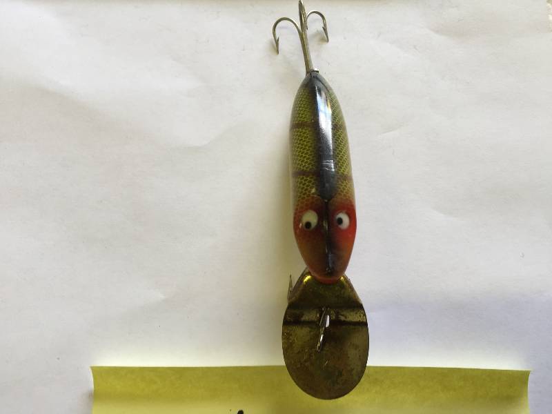 lot 63 image: heddon deep dive river runt