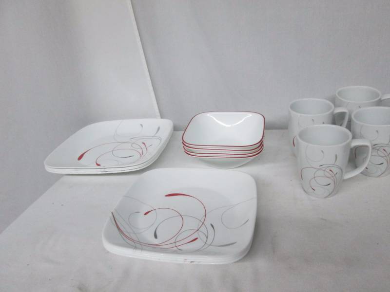 lot 47 image: Corelle Square Splendor 16-pc. Dinnerware Set
