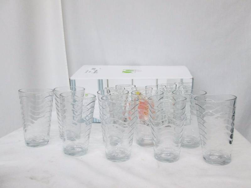 lot 44 image: Allure 9-pc. Beverage Set