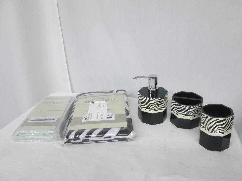 lot 48 image: McLeland Design Zebra Bathroom Set