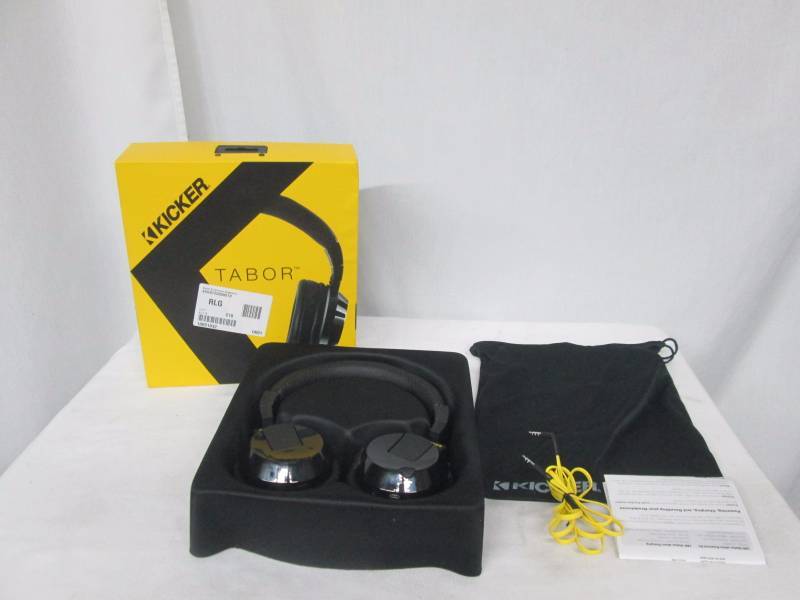 lot 20 image: Kicker Tabor Bluetooth Wireless Over-Ear Headphones