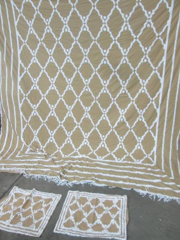 lot 73 image: Alcove Trellis Chenille Bedspread and Shams - King